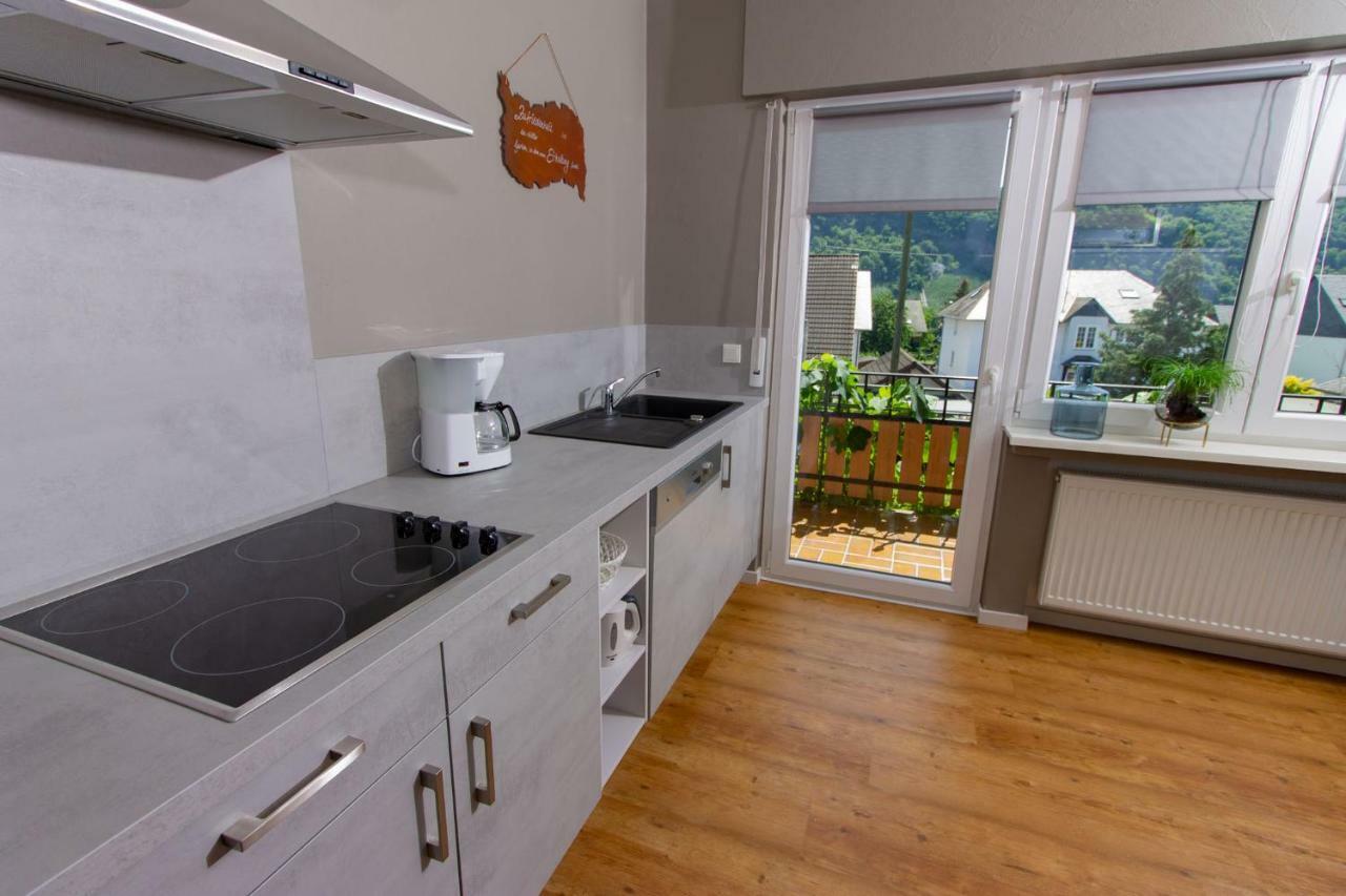 Hotel Weingut Gerd Muellers Kröv Esterno foto