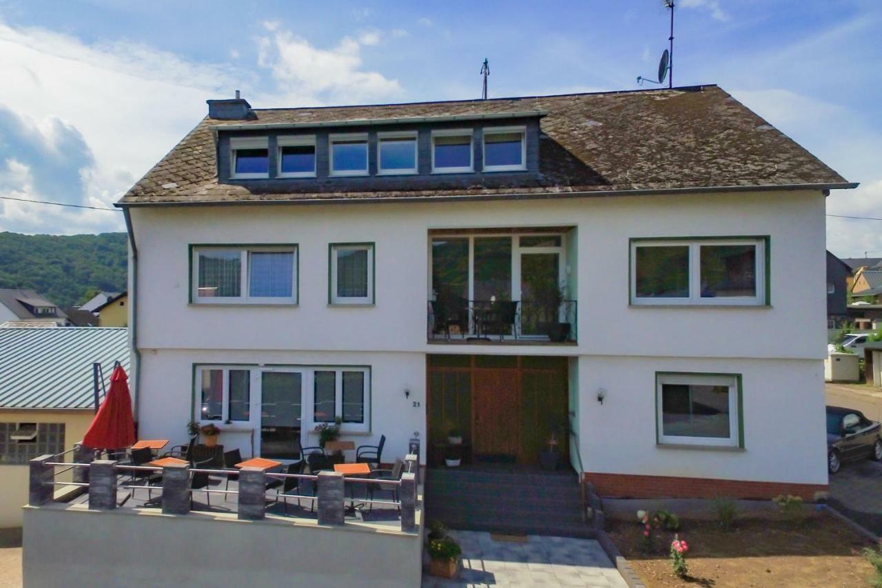 Hotel Weingut Gerd Muellers Kröv Esterno foto