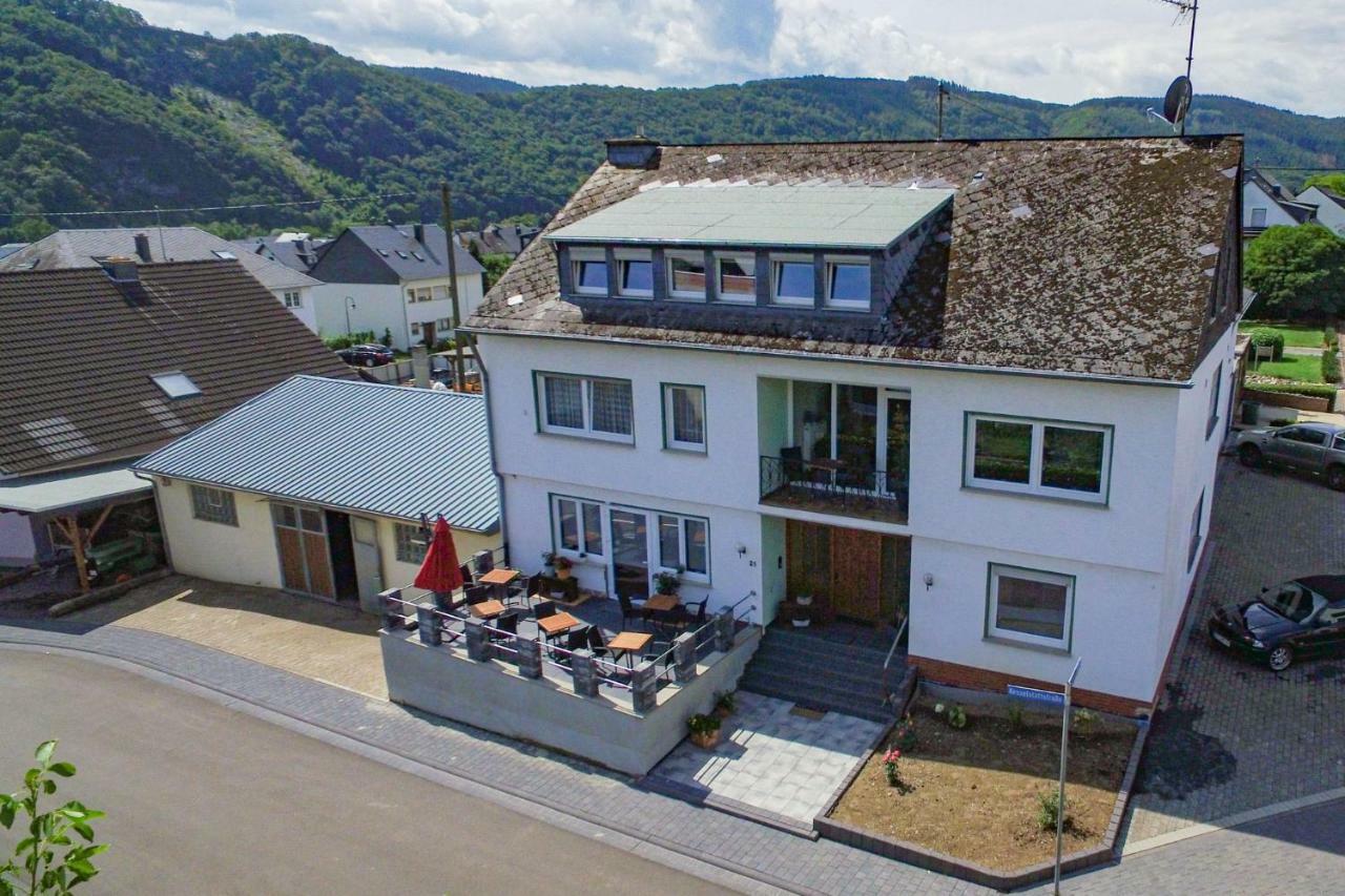 Hotel Weingut Gerd Muellers Kröv Esterno foto